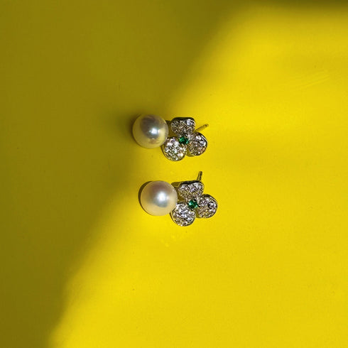 Floral Leaf Green Zirconia Pearl Earrings - Natural Beauty